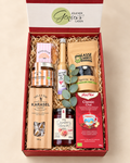 Für Naschkatzen – Geschenkbox mit Karamell-Likör & süßen Leckereien