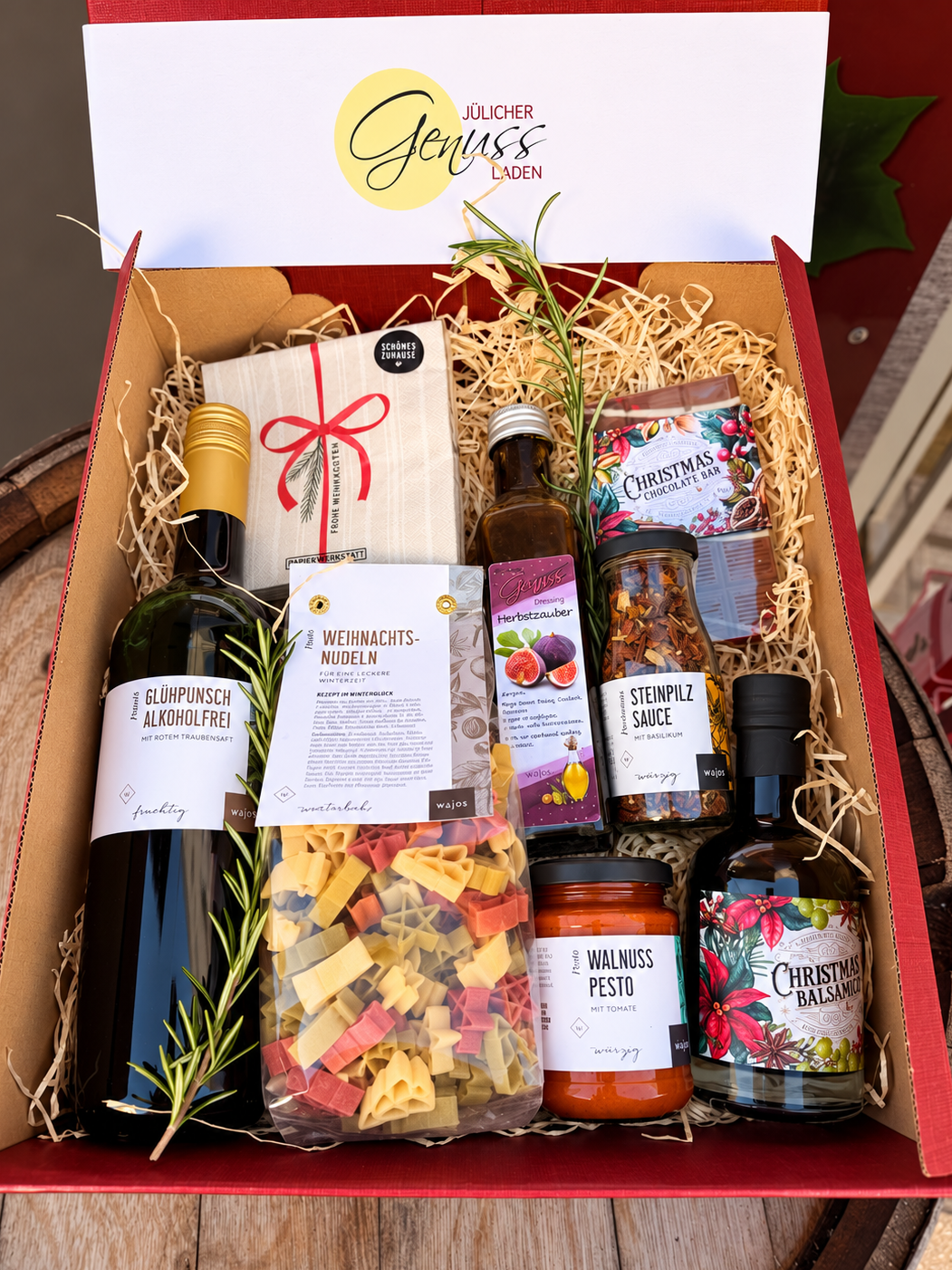 Feinkost Geschenkbox Weihnachten „Weihnachtszauber“ – mit alkoholfreiem Glühpunsch, Pasta & Delikatessen